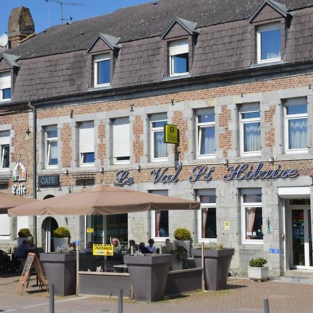 Hotel Val Saint Hilaire Givet Kültér fotó