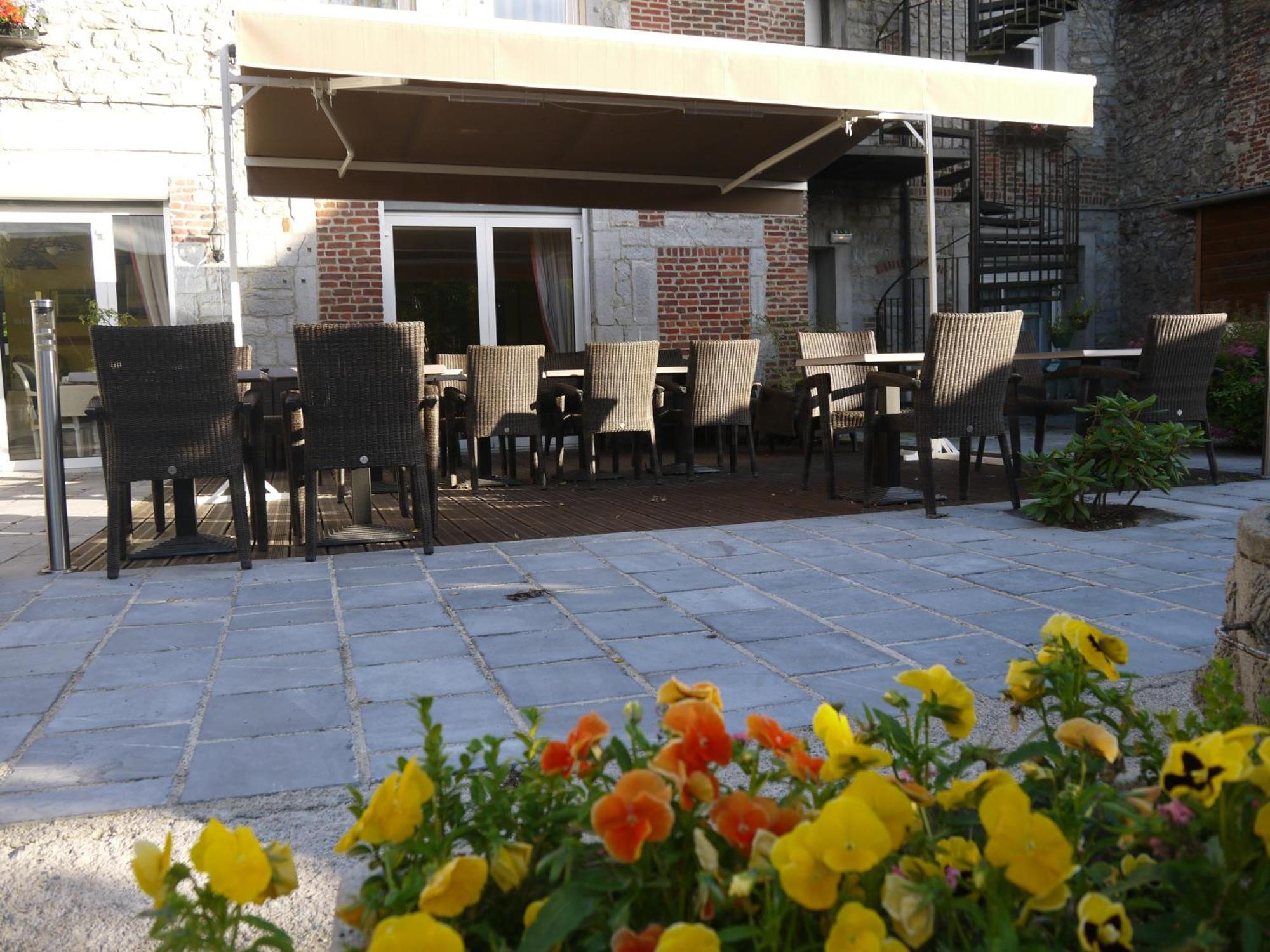 Hotel Val Saint Hilaire Givet Kültér fotó
