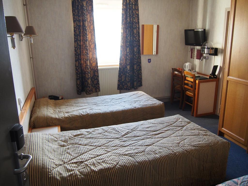 Hotel Val Saint Hilaire Givet Szoba fotó